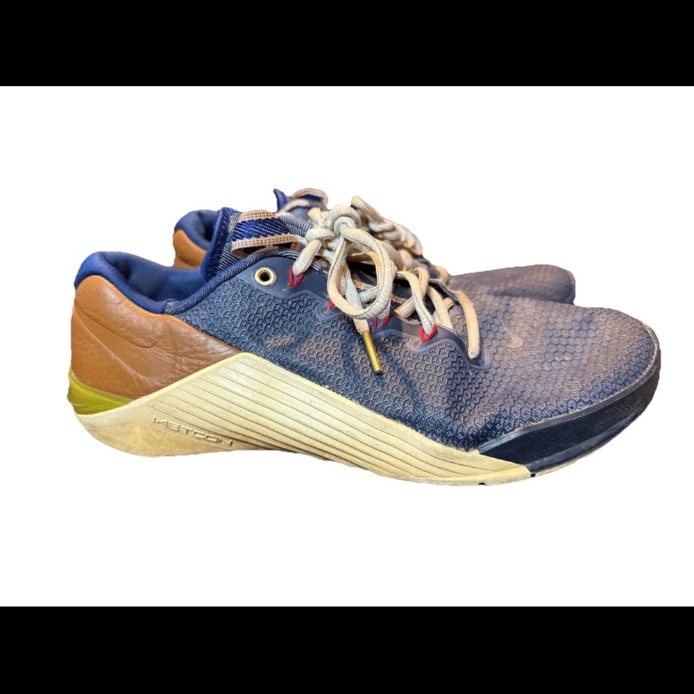 Men’s size 9.5 Nike Metcon 5 Shoes Preowned